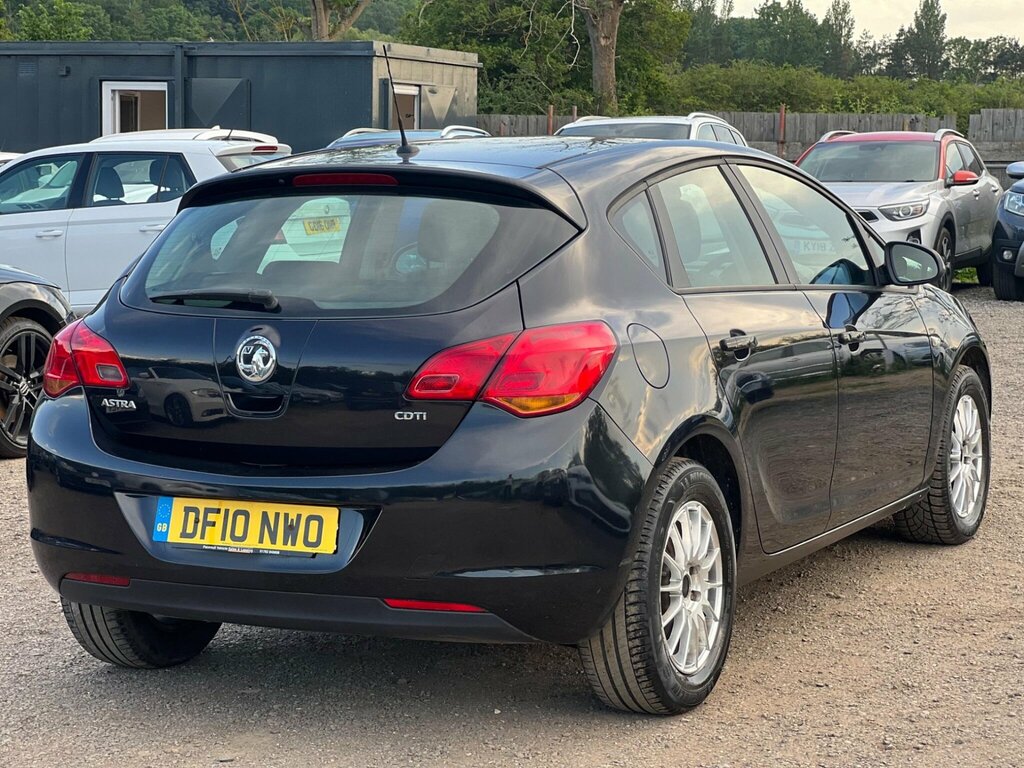 Vauxhall Astra 1.7 Cdti Exclusiv Euro 5 Black #6