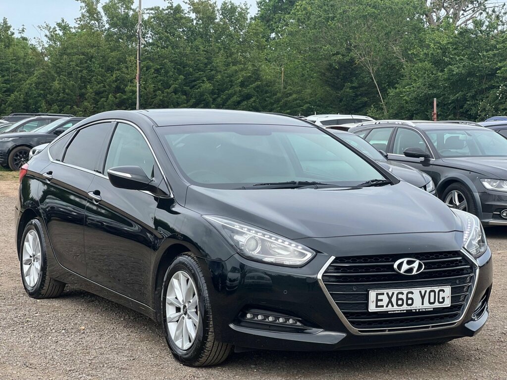 Hyundai I40 1.7 Crdi Blue Drive Se Nav Euro 6 Ss Black #2