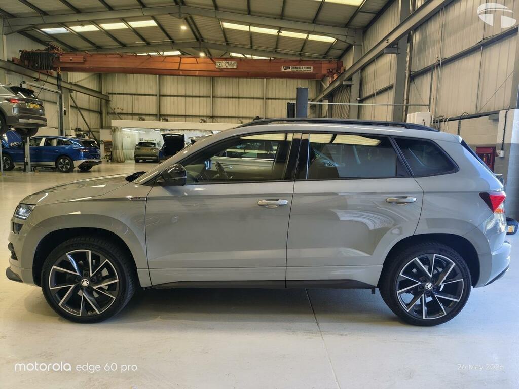 Skoda Karoq 1.5 Tsi Act Sportline Grey #5