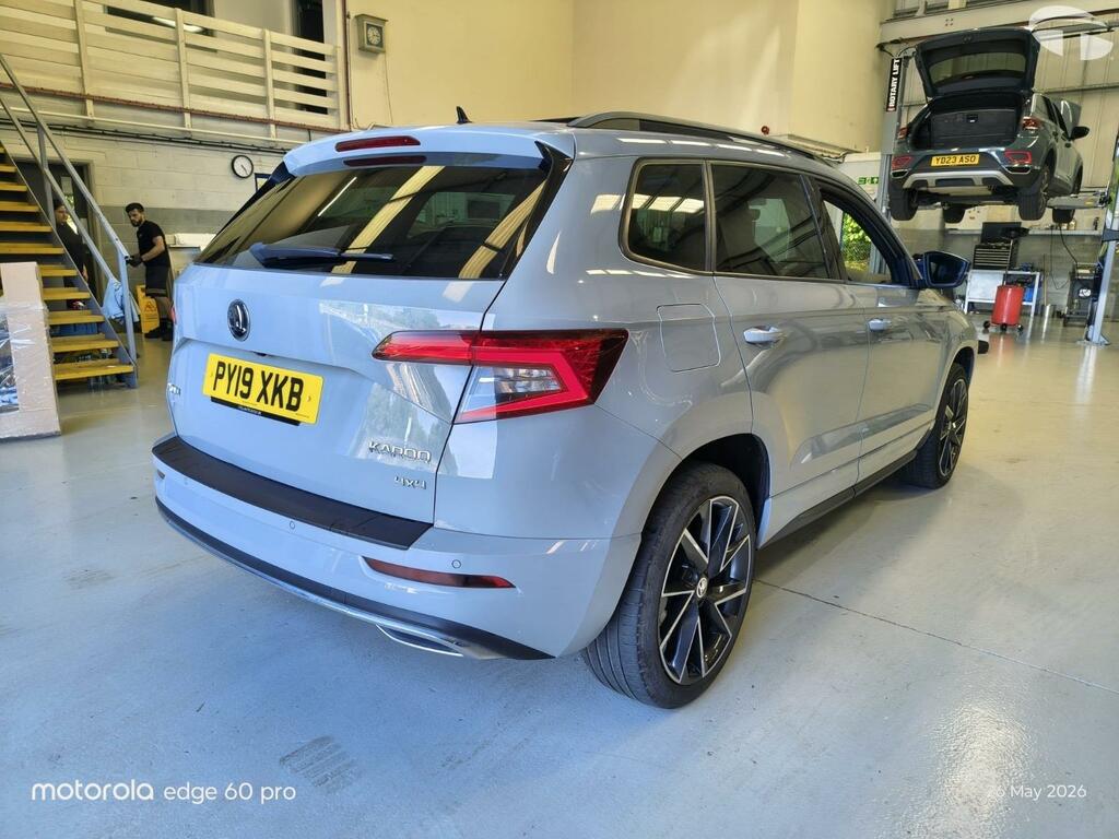 Skoda Karoq 1.5 Tsi Act Sportline Grey #3