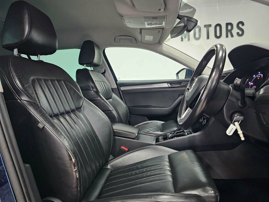 Skoda Superb Se L Executive Tdi NU67KDK Blue #3