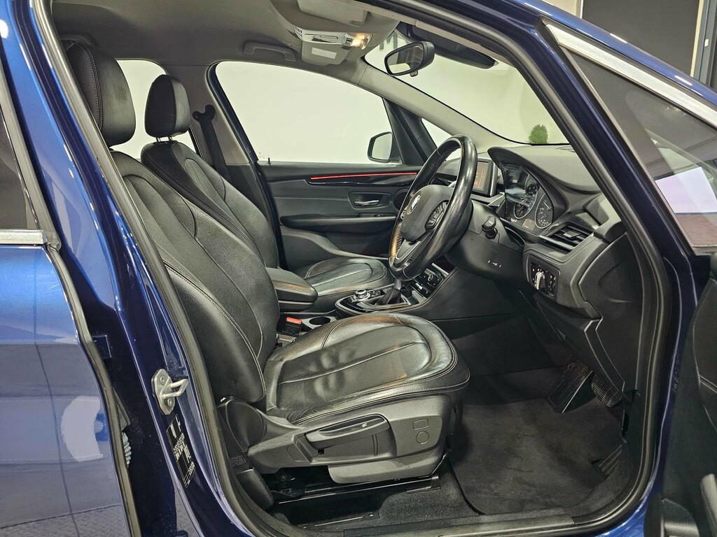 BMW 2 Series Luxury Auto #3