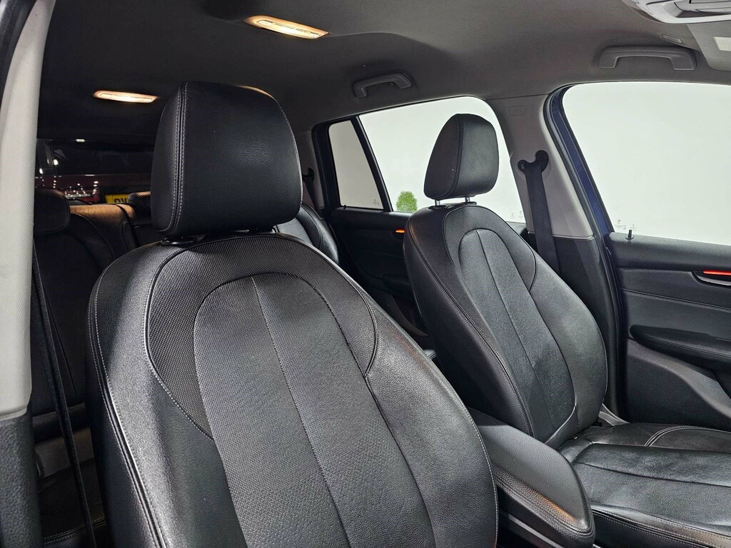 BMW 2 Series Luxury Auto #5
