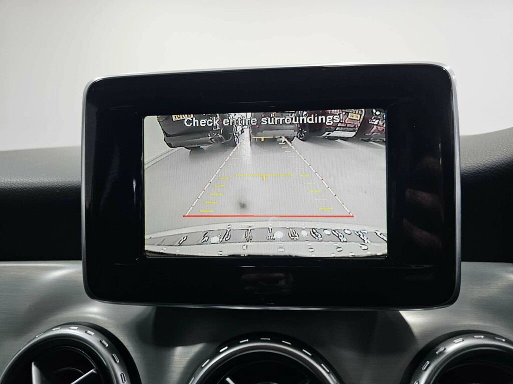 Mercedes-Benz GLA Class Amg Line Cdi 4Matic 4Wd FEZ1555 #2