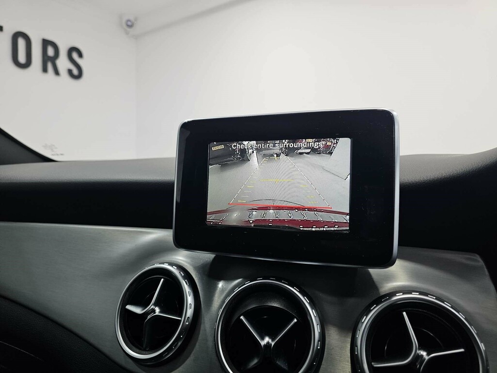 Mercedes-Benz GLA Class Amg Line Premiumcdi 4Matic 4Wd HY65ZZC #3
