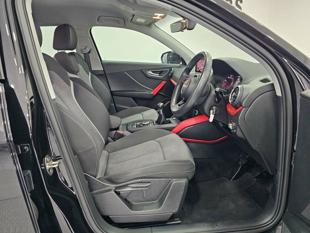Audi Q2 Sport Tdi OE67RTZ Black #3