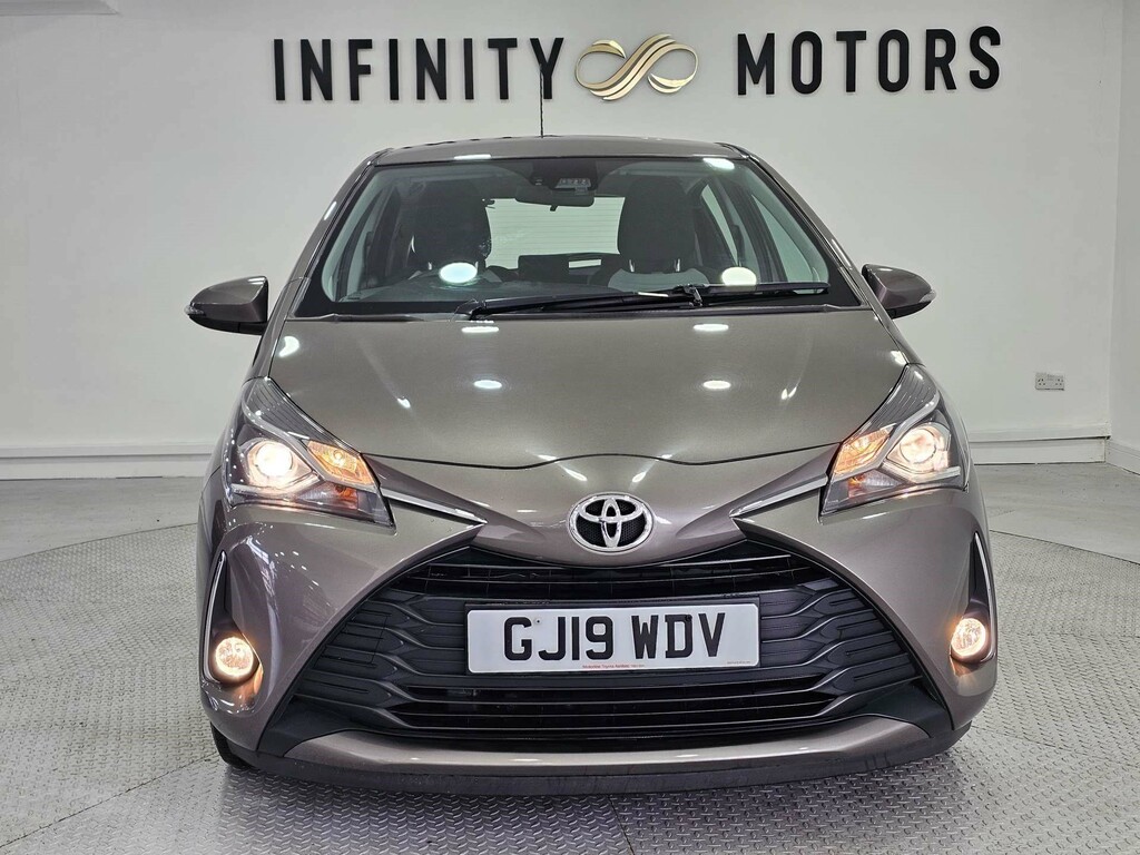 Toyota Yaris Icon Tech Vvt-i GJ19WDV #6