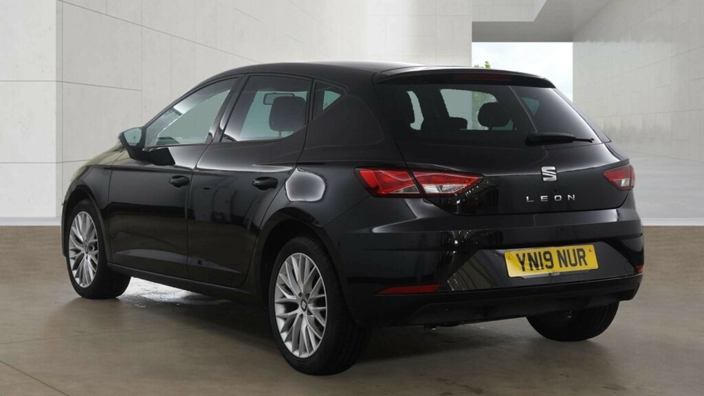 Seat Leon Se Dynamic Tsi Evo YN19NUR Black #3