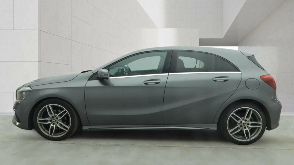 Mercedes-Benz A Class Amg Line BT67MJE #6
