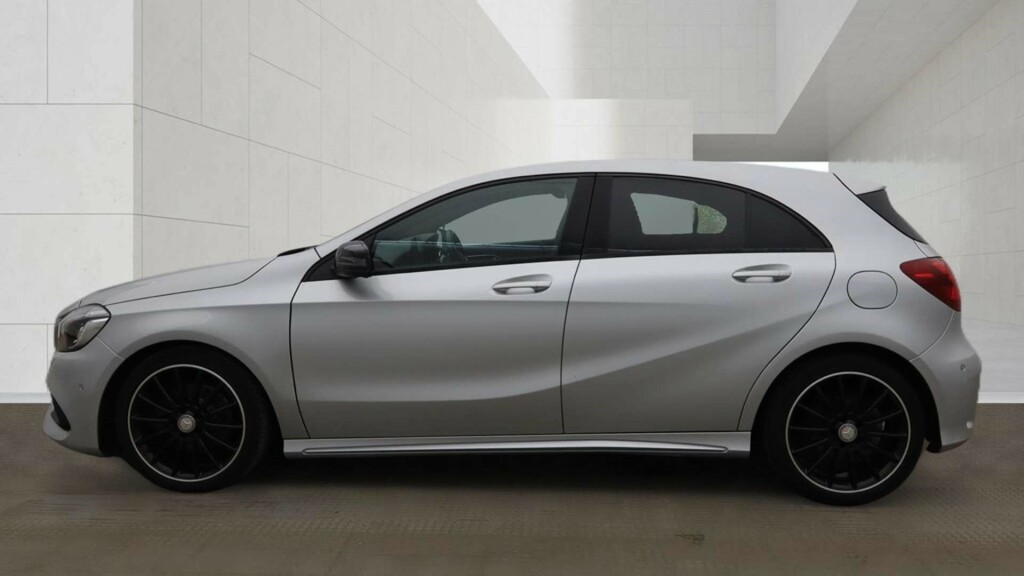 Mercedes-Benz A Class Amg Line Premium DH66WMK #6