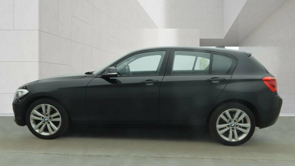 BMW 1 Series 118I Sport MM68NHZ Black #6