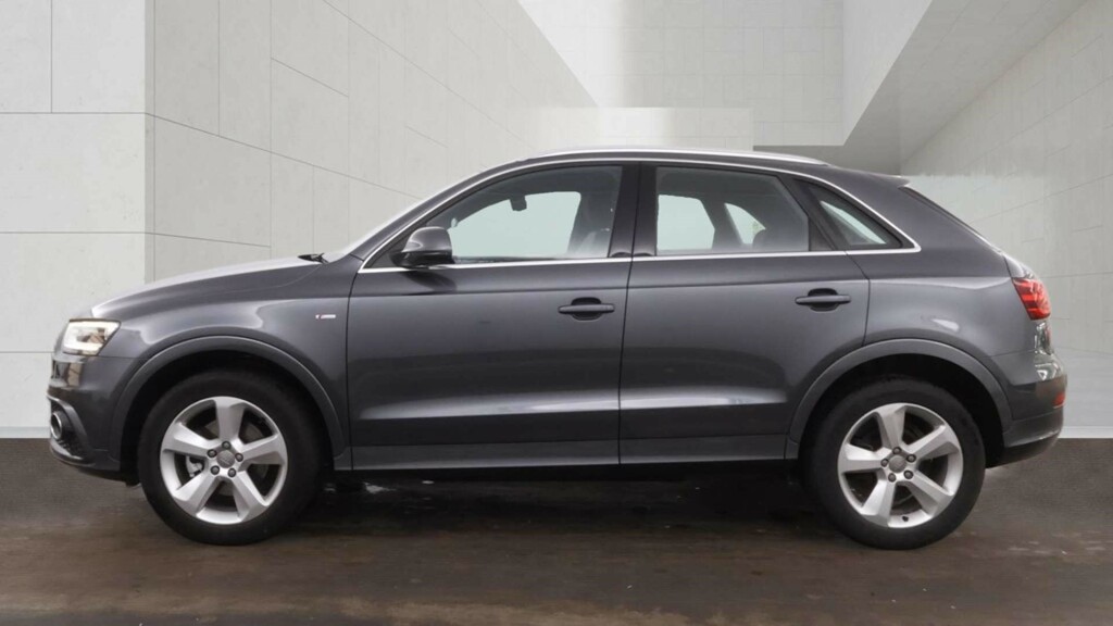 Audi Q3 S Line Tfsi Quattro 4Wd DK64LHA  #6
