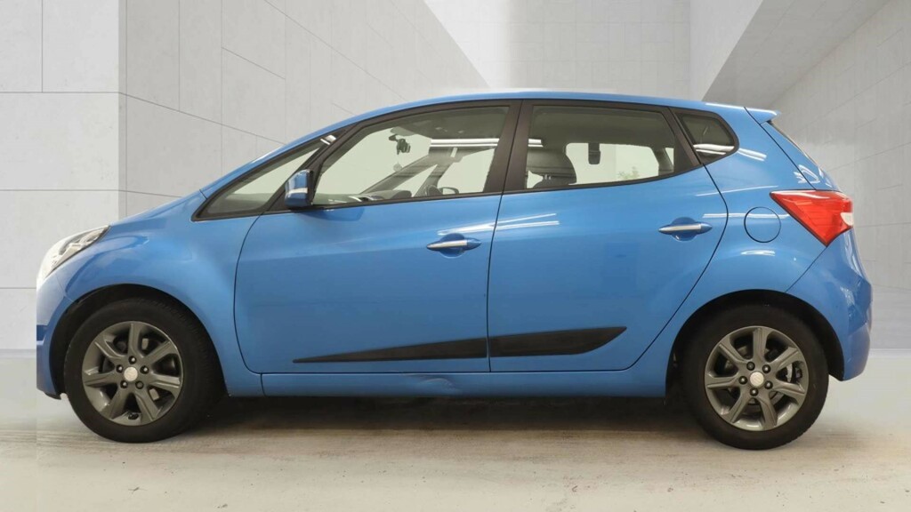 Hyundai Ix20 Se Nav Blue Drive  #6