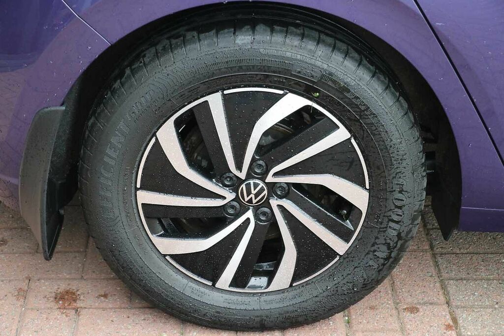 Volkswagen Polo 1.0 Tsi Life SD23DDV Purple #5
