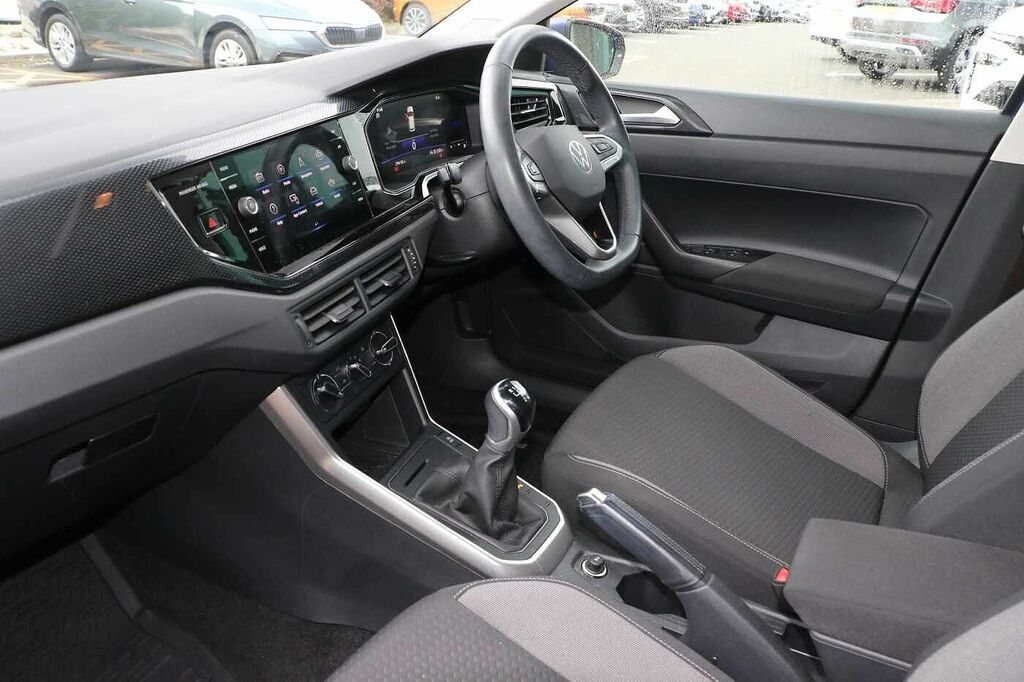 Volkswagen Polo 1.0 Tsi Life SD23DDV Purple #2