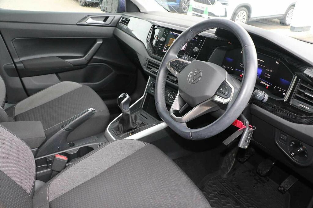 Volkswagen Polo 1.0 Tsi Life SD23DDV Purple #6