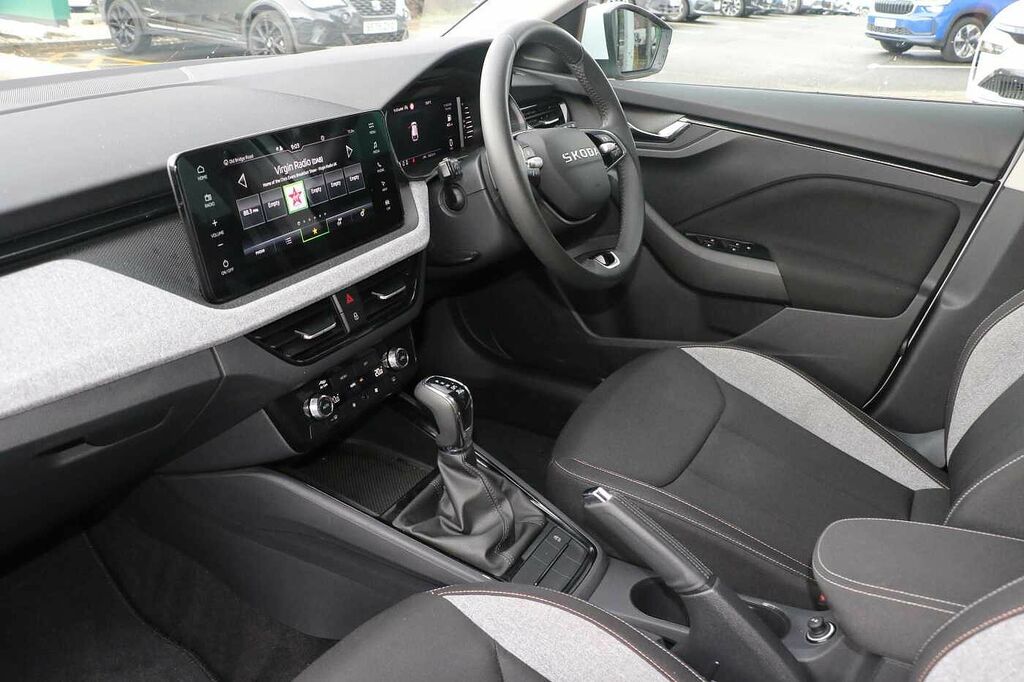 Skoda Scala 1.0 Tsi 116 Se Edition Dsg GF25VZW White #2