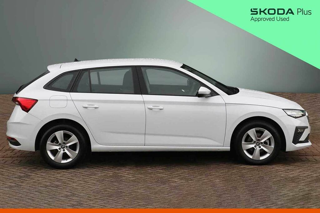 Skoda Scala 1.0 Tsi 116 Se Edition Dsg GF25VZW White #4