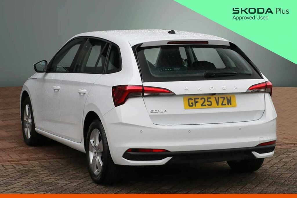 Skoda Scala 1.0 Tsi 116 Se Edition Dsg GF25VZW White #3