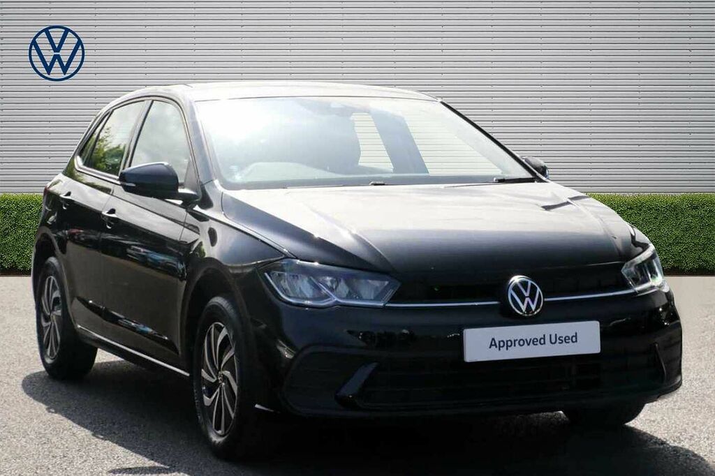 Volkswagen Polo 1.0 Life Black