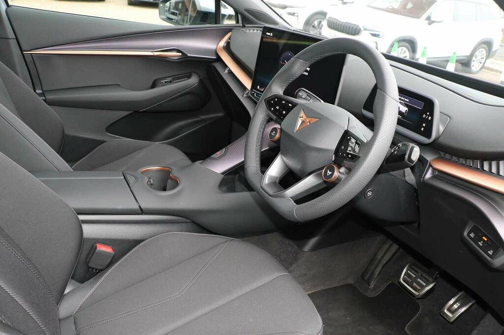 Cupra Tavascan 210Kw V1 77Kwh KR75RZZ White #6