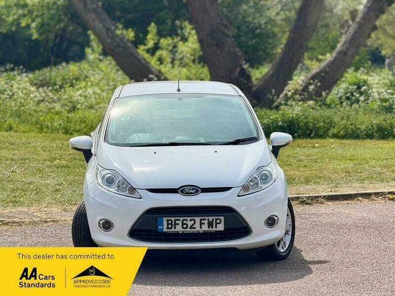 Ford Fiesta 1.25 Zetec Hatchback White #4