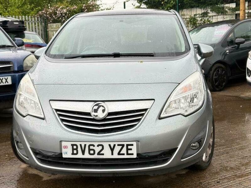 Vauxhall Meriva 1.4T 16V Se Mpv BV62YZE Silver #2