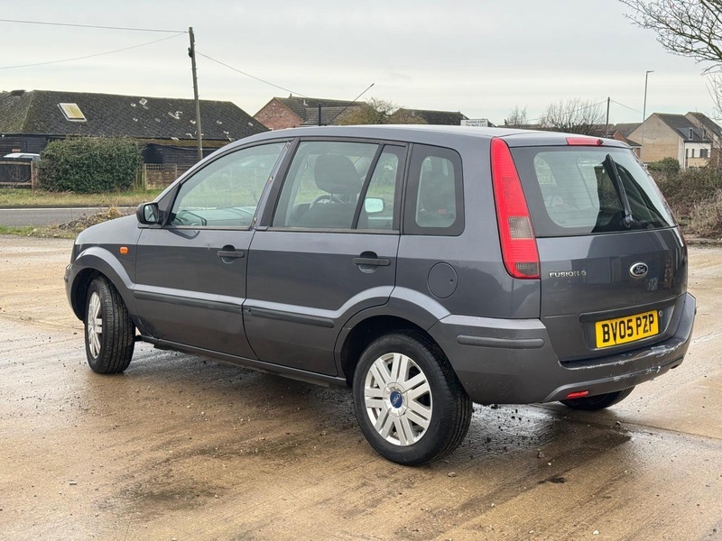 Ford Fusion 1.6 3 Hatchback Grey #5