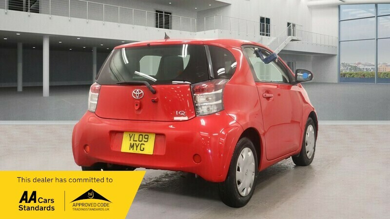 Toyota IQ 1.0 Vvt-i Euro 4 Red #4