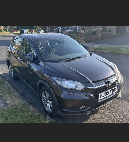 Honda Hr-V 1.5 I-vtec Se Suv Black #3