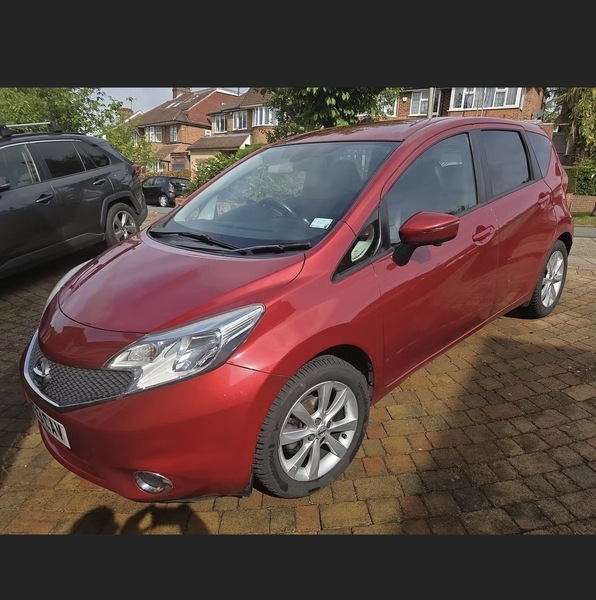 Nissan Note 1.2 Dig-s Tekna Hatchback Red #3
