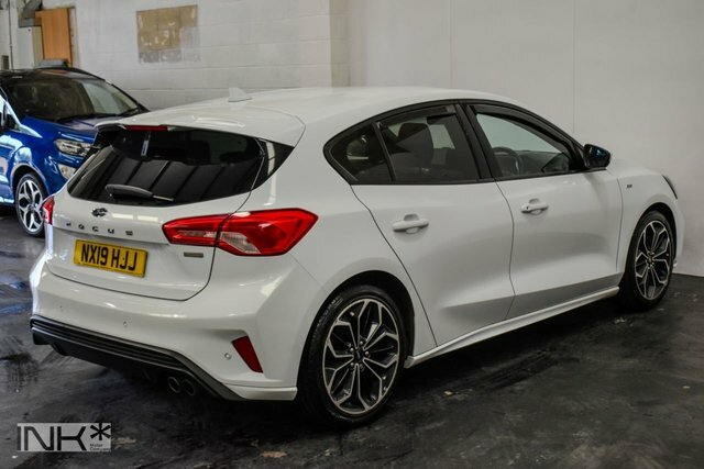Ford Focus 1.0T Ecoboost St-line X Hatchback Manua RA02GEE White #6