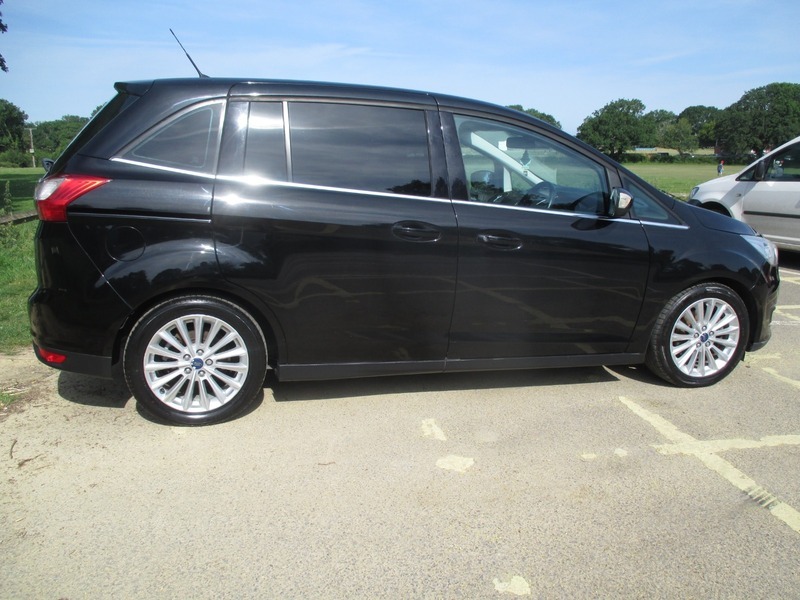 Ford Grand C-Max Grand Titanium Tdci Black #5