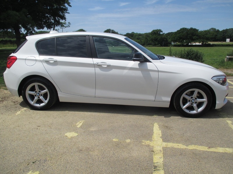 BMW 1 Series 116D Ed Plus YK17WXX White #4