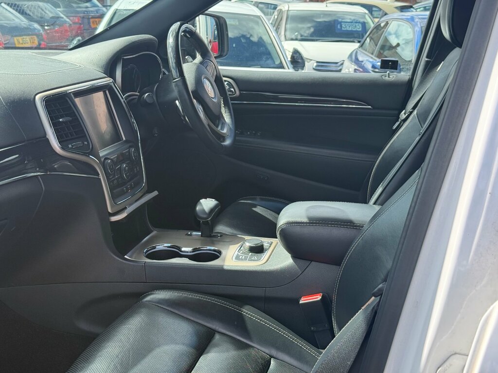 Jeep Grand Cherokee Summit 3.0 V6 Crd 247 Bhp White #7