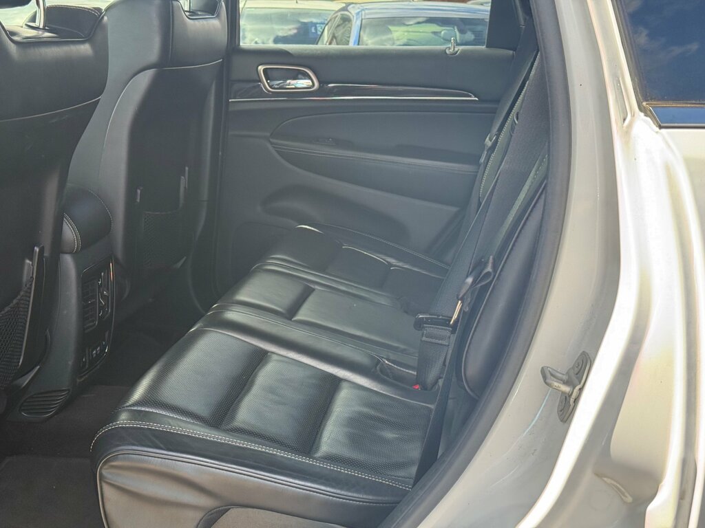 Jeep Grand Cherokee Summit 3.0 V6 Crd 247 Bhp White #9