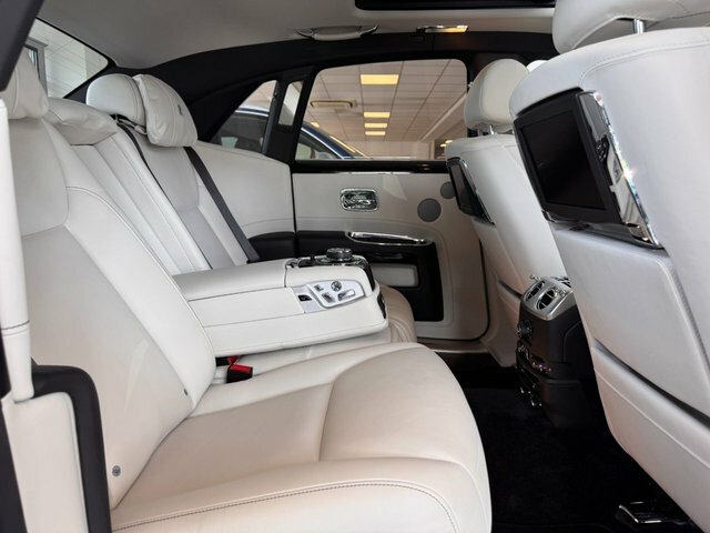 Rolls-Royce Ghost II 4dr Auto Silver #19
