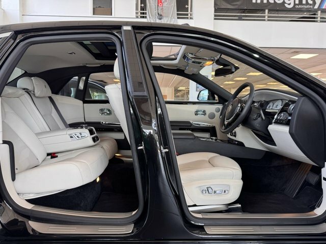 Rolls-Royce Ghost II 4dr Auto Silver #17
