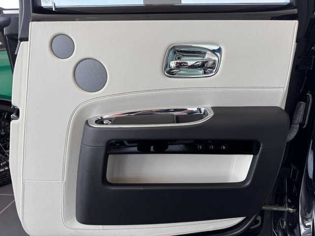 Rolls-Royce Ghost II 4dr Auto Silver #24