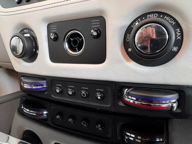 Rolls-Royce Ghost II 4dr Auto Silver #50