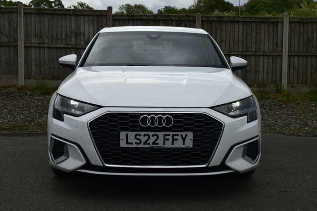 Audi A3 1.0 Tfsi 30 Sport Sportback Euro LS22FFY White #2
