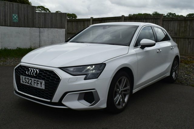 Audi A3 1.0 Tfsi 30 Sport Sportback Euro LS22FFY White #3