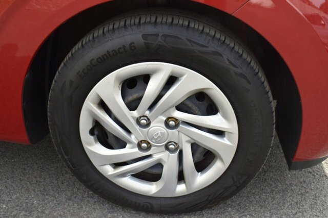 Hyundai I10 1.0 Se Hatchback Euro 6 S S 6 DY72TSU Red #4