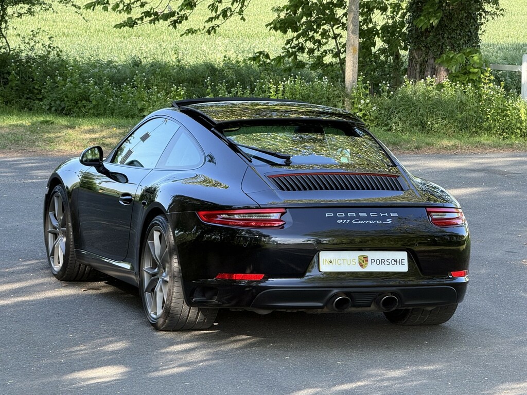 Porsche 911 3.0 T 991 Carrera S Black #2