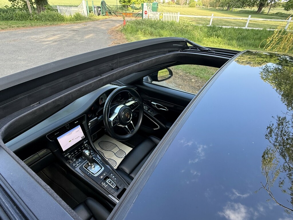 Porsche 911 3.0 T 991 Carrera S Black #4