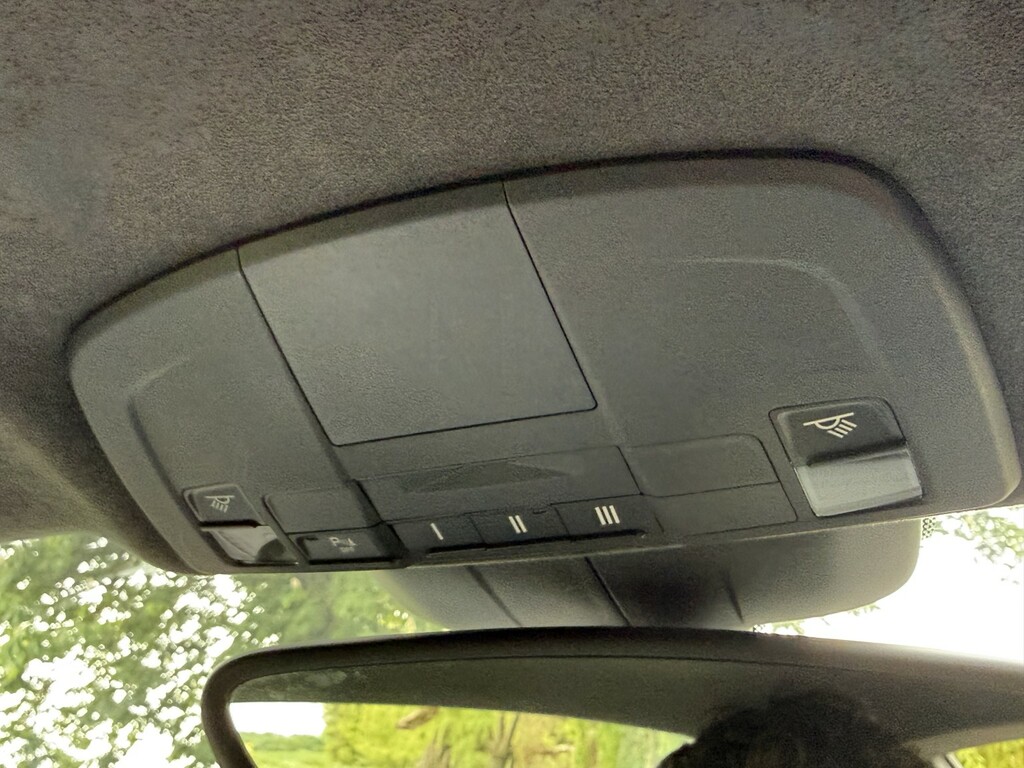 Porsche 911 Carrera 4S Silver #40
