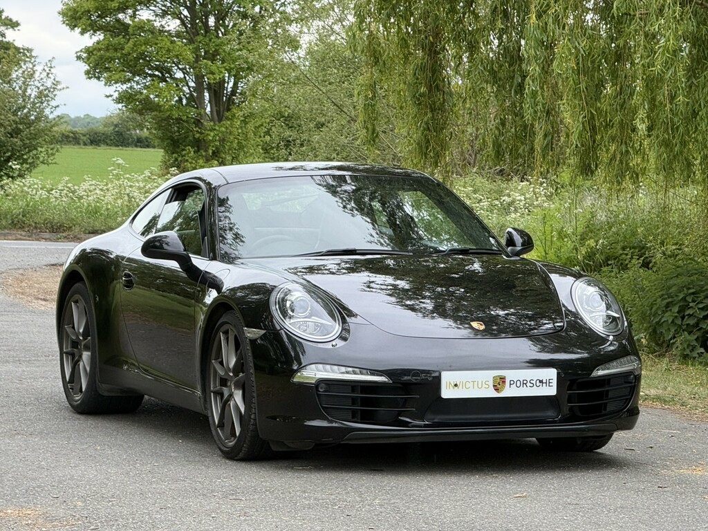 Porsche 911 Carrera 4S Silver #44