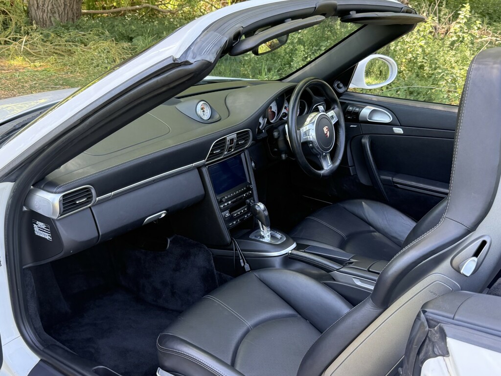 Porsche 911 3.8 997 Carrera 4S White #4