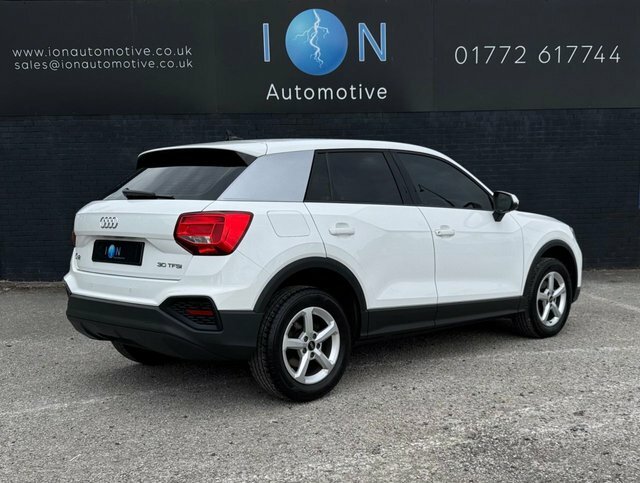 Audi Q2 1.0 Tfsi 30 Technik Apple Carplay Sensors Elec Ta White