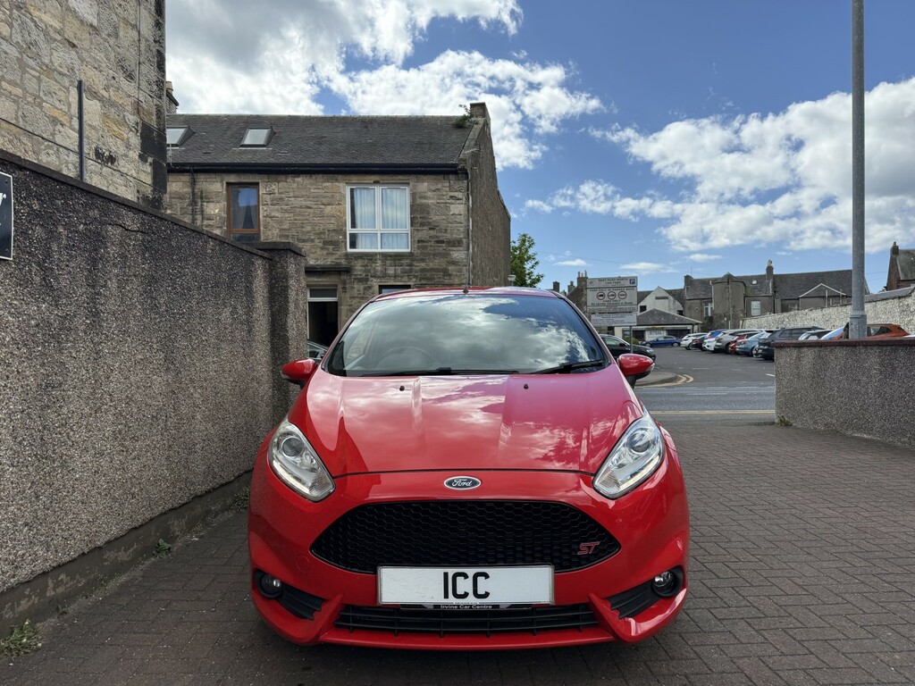 Ford Fiesta Hatchback 1.6 T Ecoboost St-2 2015 FH64WXM Red #5